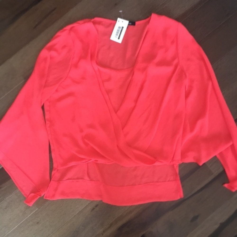 Ladies Strut & Bolt‎ top Size S NWT